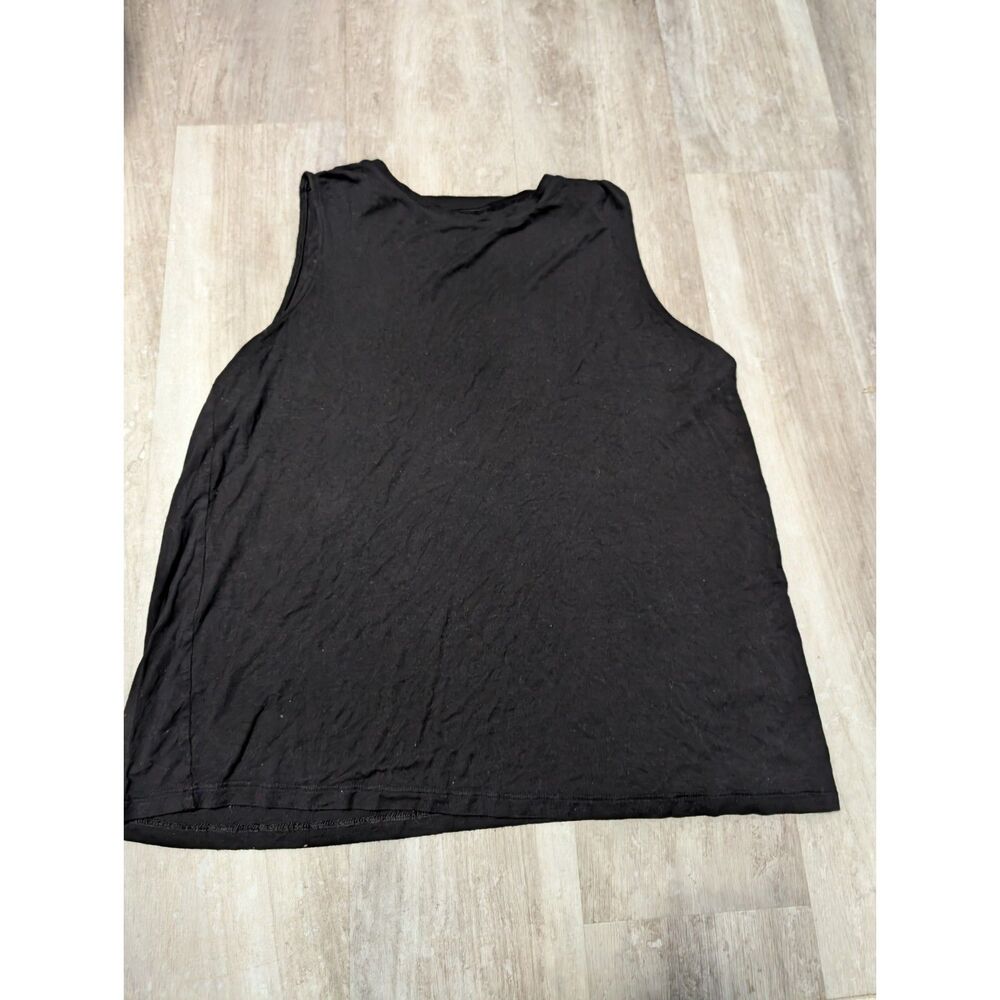 black tank top